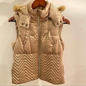Spring golden puffer vest jacket